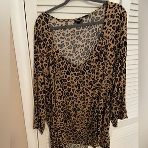New without tag, scoop neck leopard print top